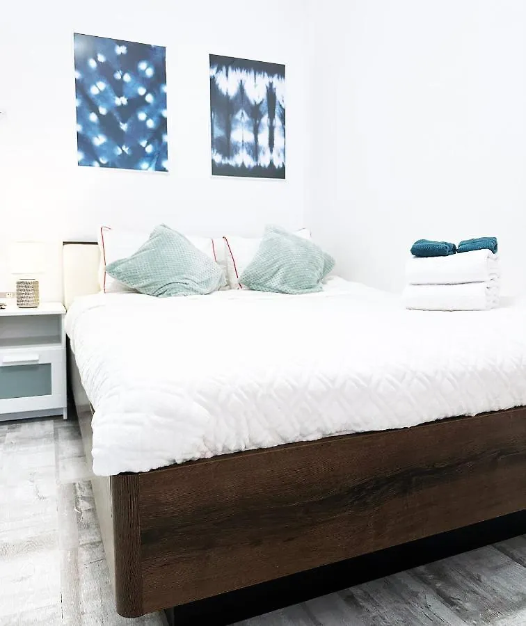 Victoriei Studio - Parc Kiseleff Bucharest Apartment